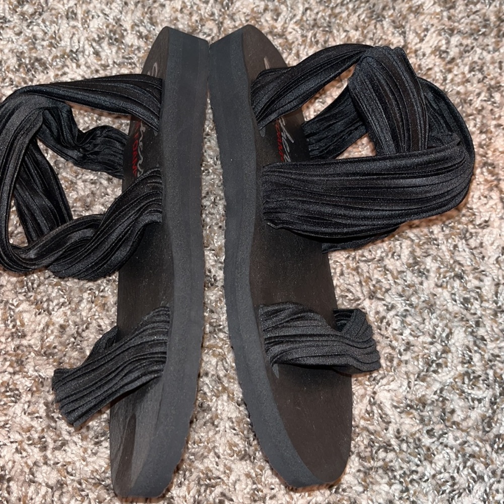 Sketchers strappy sandal - Picture 4 of 8